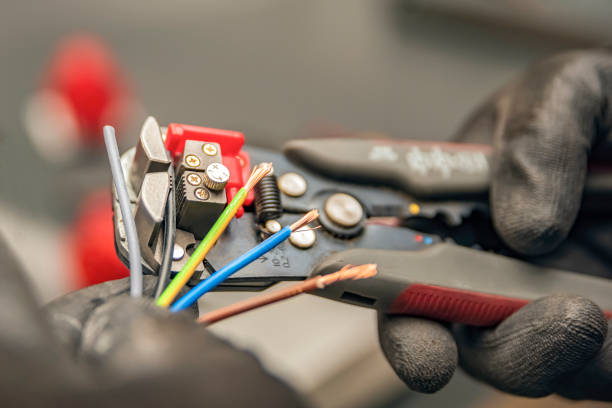 Professional Electrician in Oblong, IL